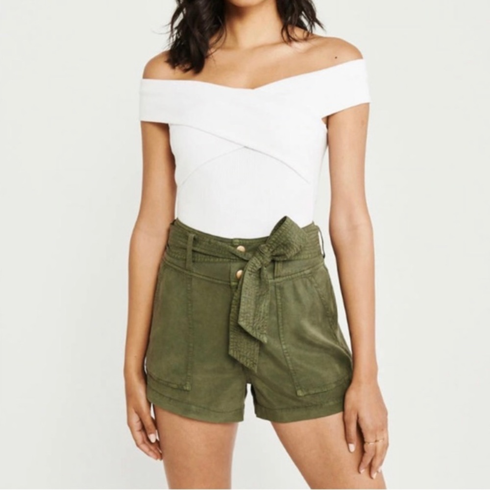 Abercrombie & Fitch Black Ribbed Off the Shoulder Bodysuit M